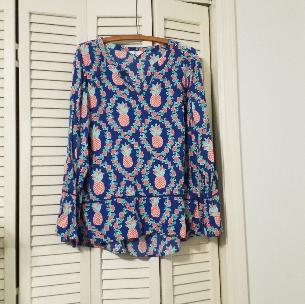 Crown & Ivy Pineapple Top